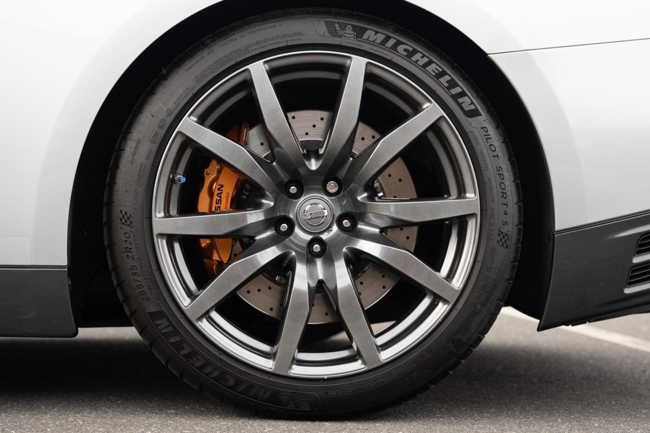 2015 Nissan GT-R Premium (26)