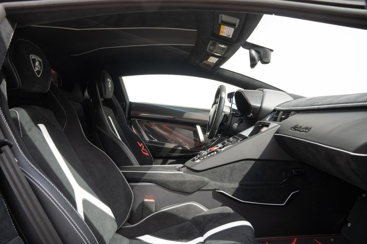 2020 Lamborghini Aventador SVJ For Sale (15)