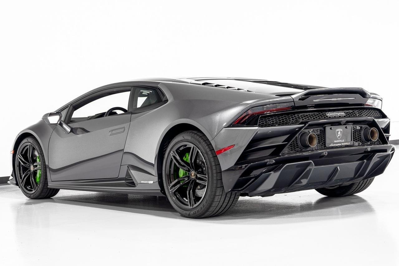 2022 Lamborghini Huracan EVO RWD Coupe (10)