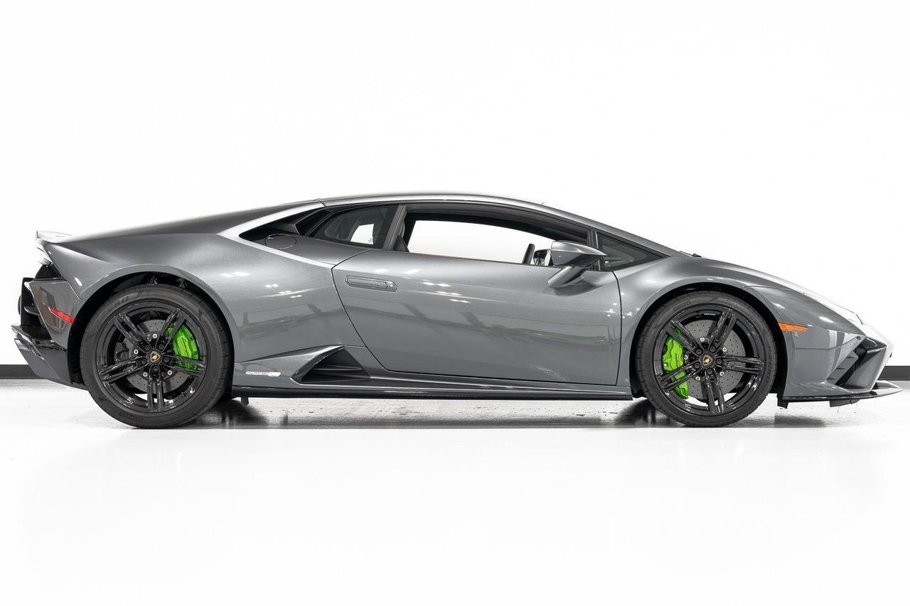 2022 Lamborghini Huracan EVO RWD Coupe (12)