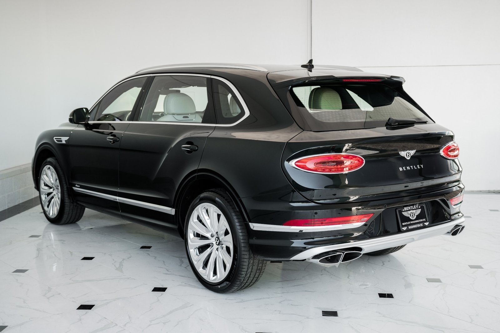 2023 BENTLEY BENTAYGA EWB AZURE V8 (2)