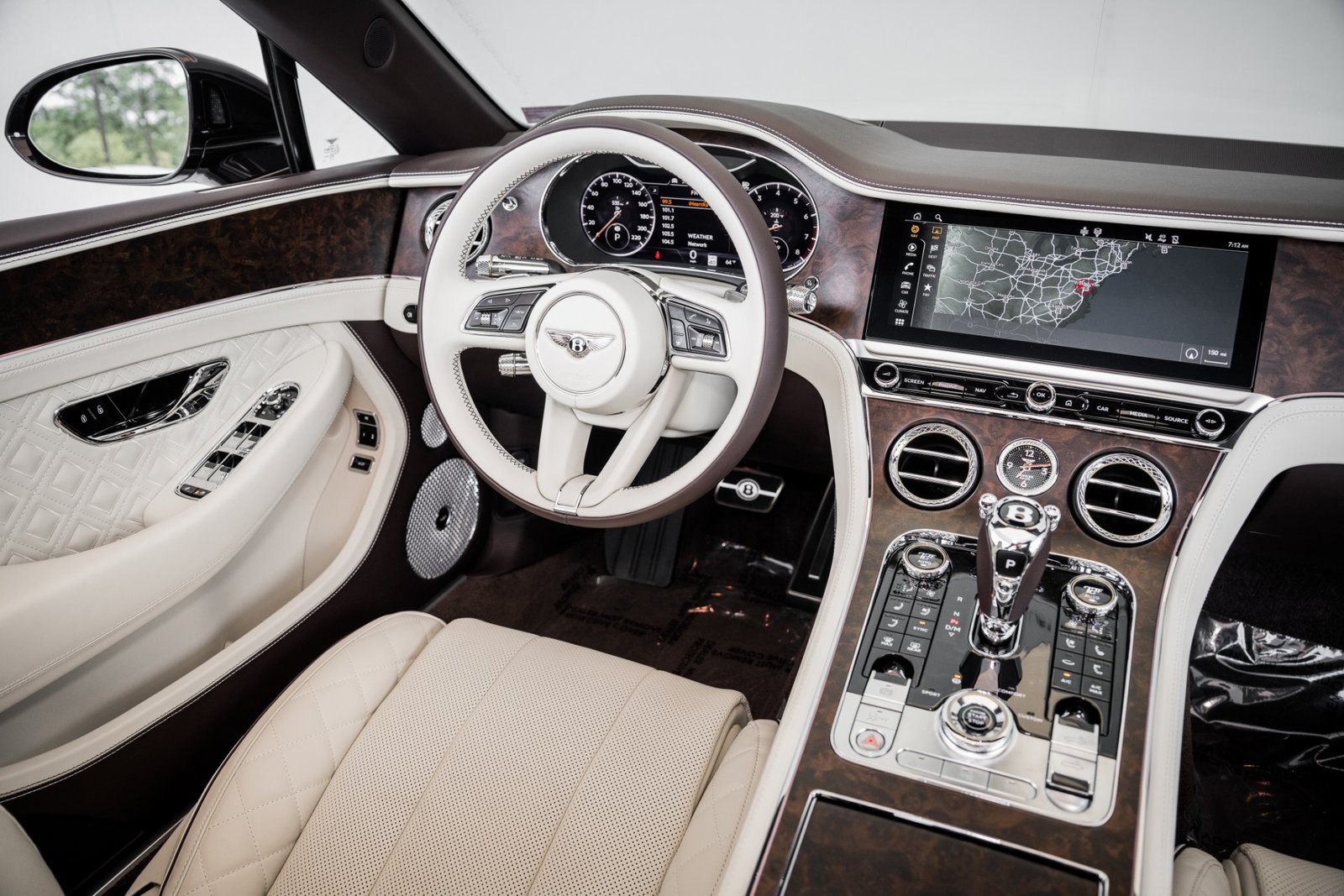 New-2023-Bentley-CONTINENTAL-GTC-AZURE-V8- (20)