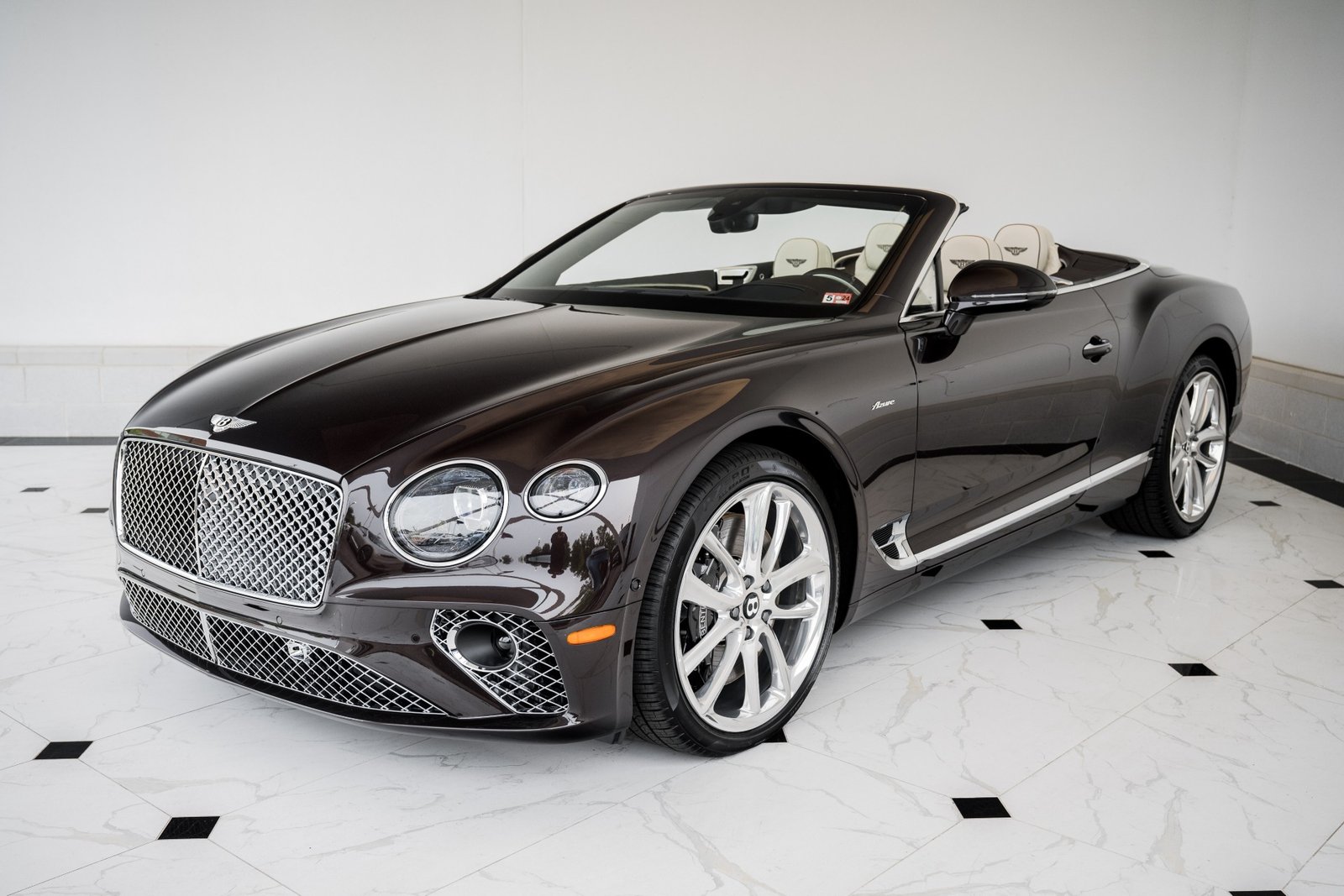 New-2023-Bentley-CONTINENTAL-GTC-AZURE-V8- (3)