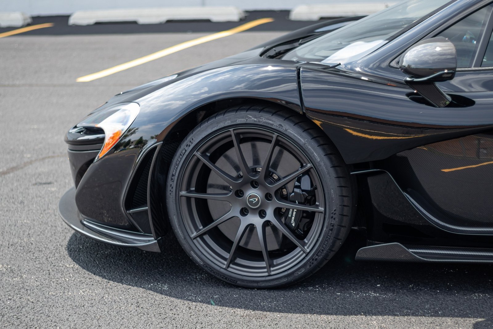 2014 McLaren P1 (25)