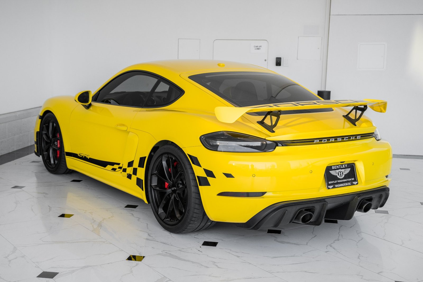 2020 PORSCHE 718 CAYMAN GT4 (4)