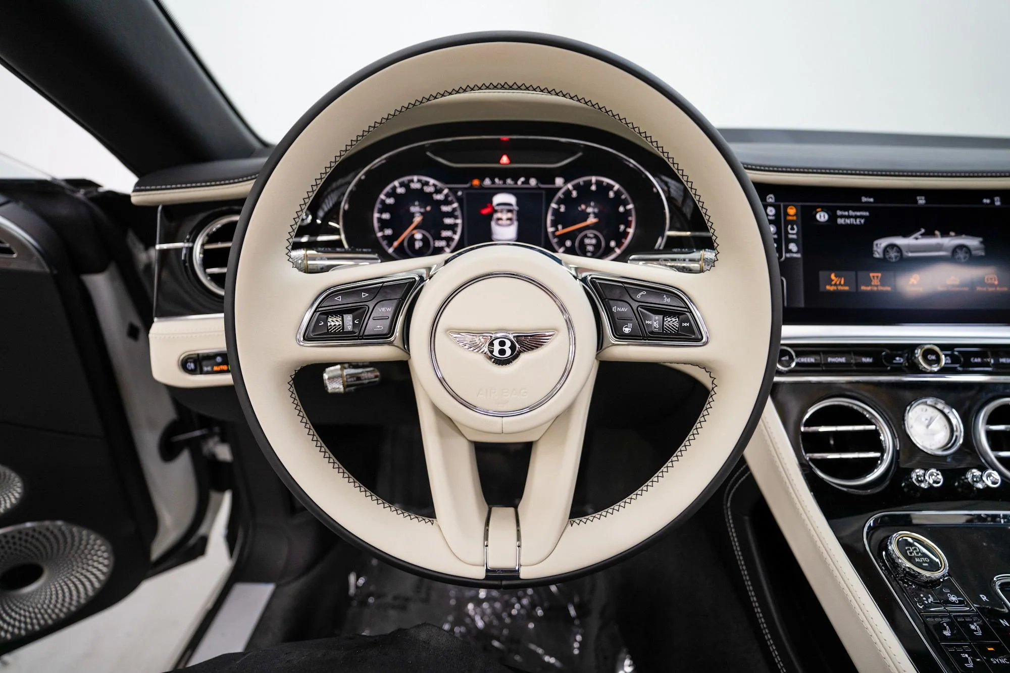 2023 Bentley Continental GTC convertible (6)