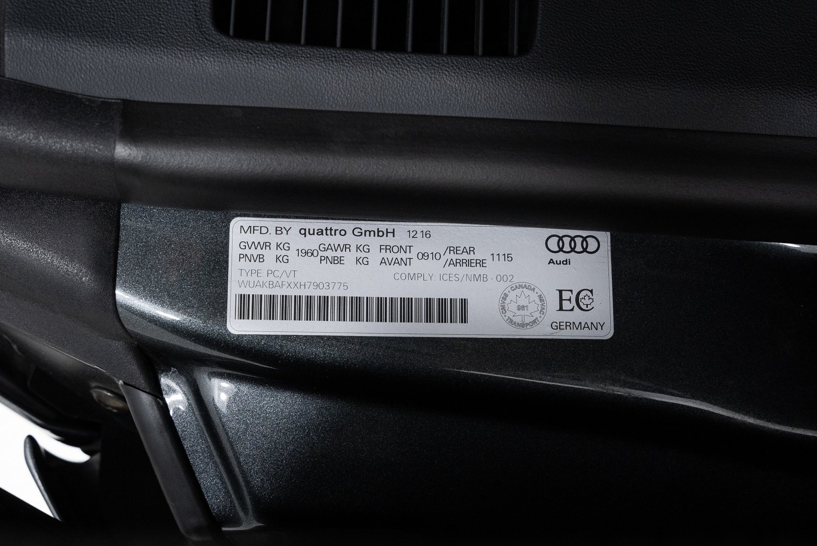 New 2017 AUDI R8 5.2 QUATTRO V10 PLUS (26)