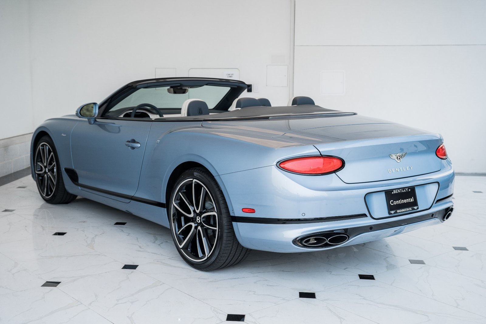 New-2023-Bentley-CONTINENTAL-GTC-AZURE (13)