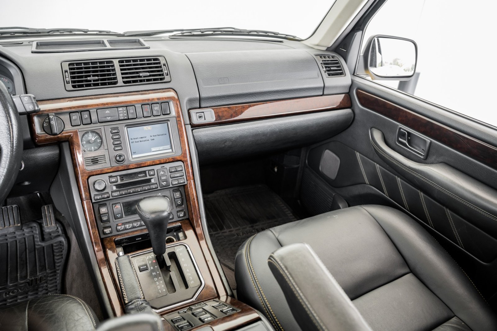 Used 2002 Land Rover Range Rover 46 HSE Borrego Edition (24)