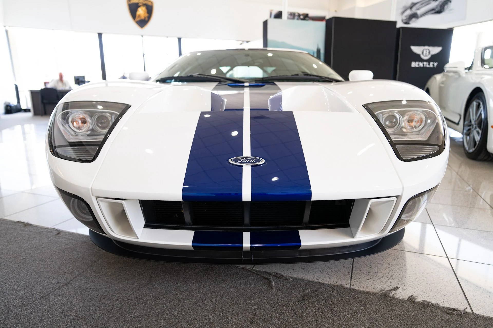 Used 2006 Ford GT coupe (1)