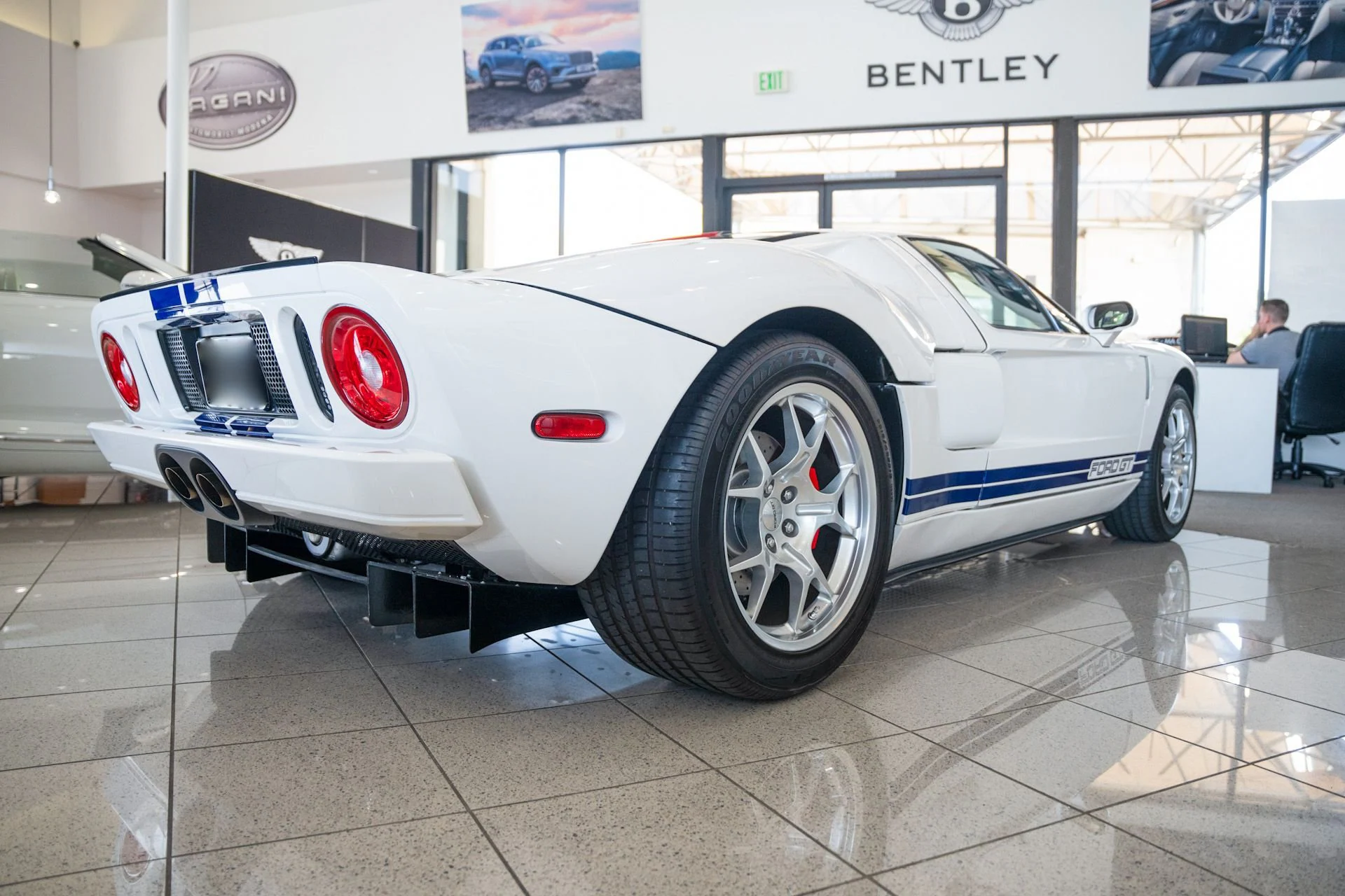 Used 2006 Ford GT coupe (21)
