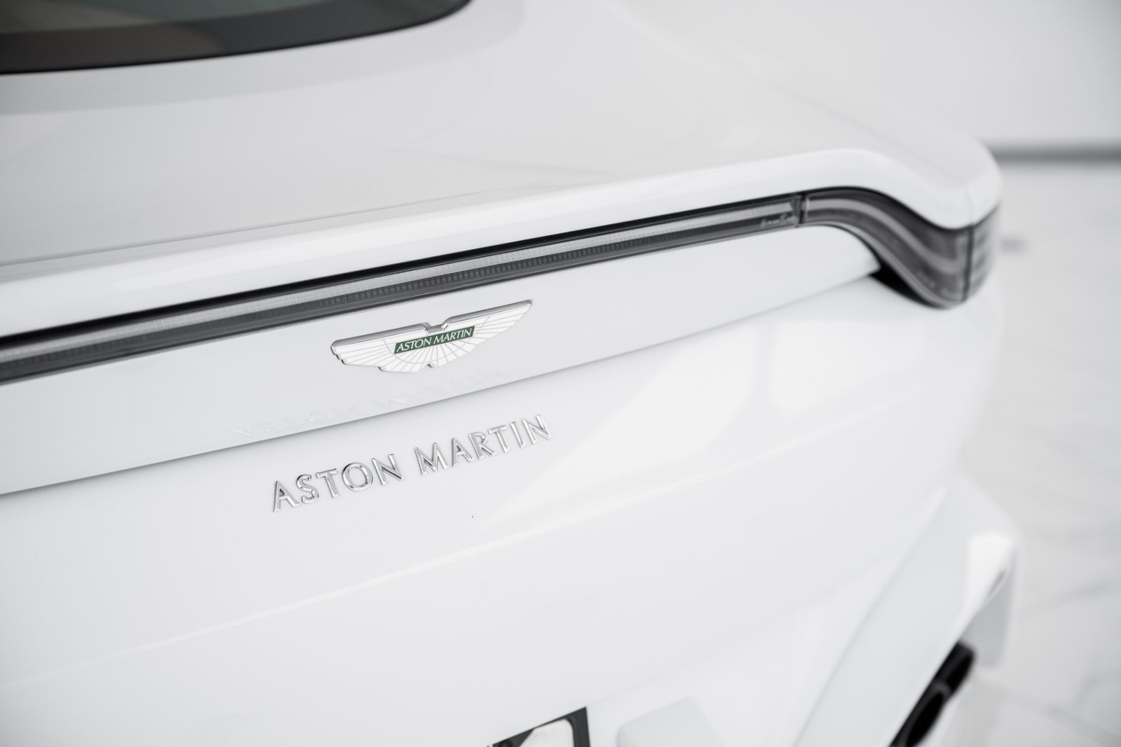 Used 2020 ASTON MARTIN VANTAGE V8 (7)