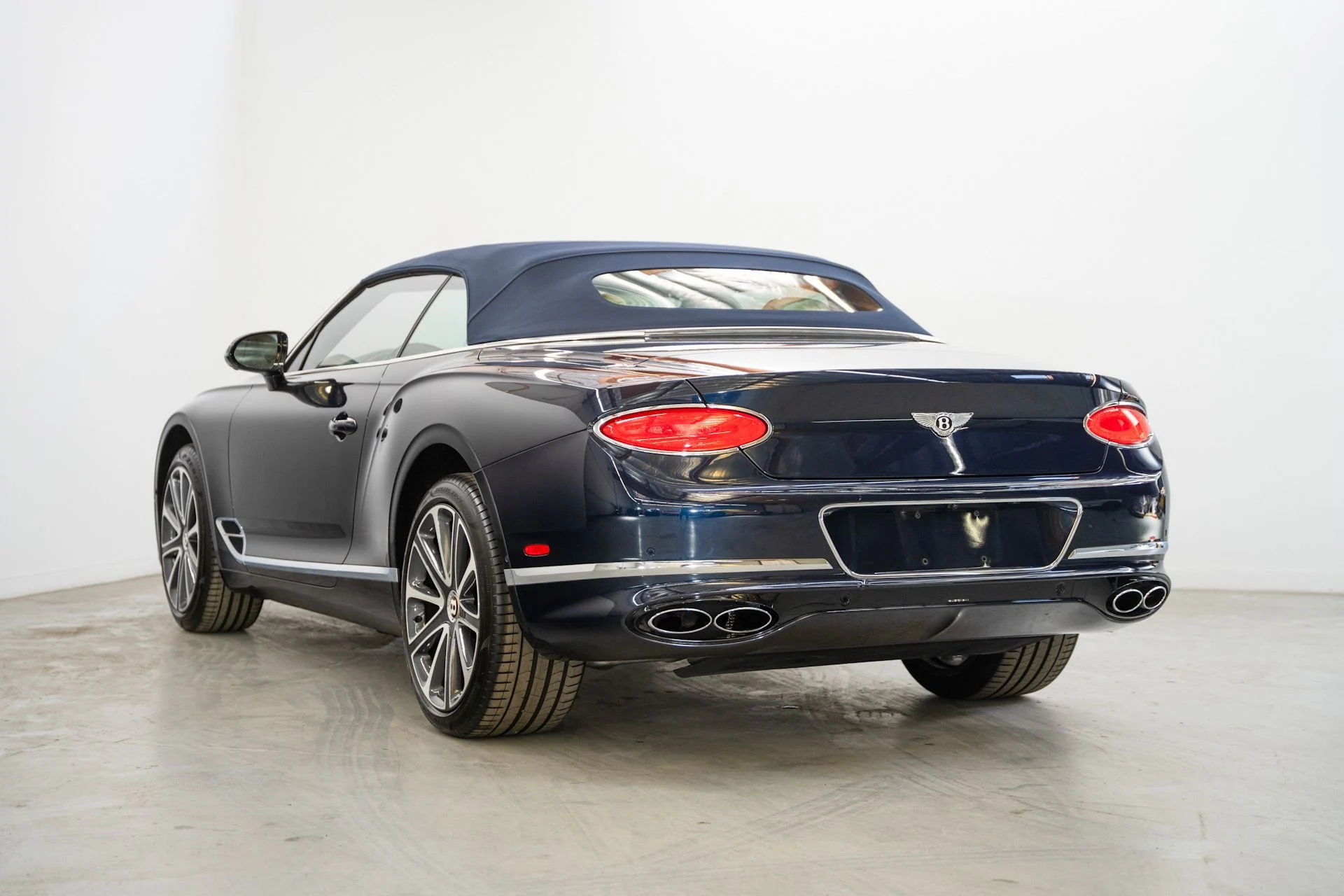 Used 2020 Bentley Continental GTC convertible (10)