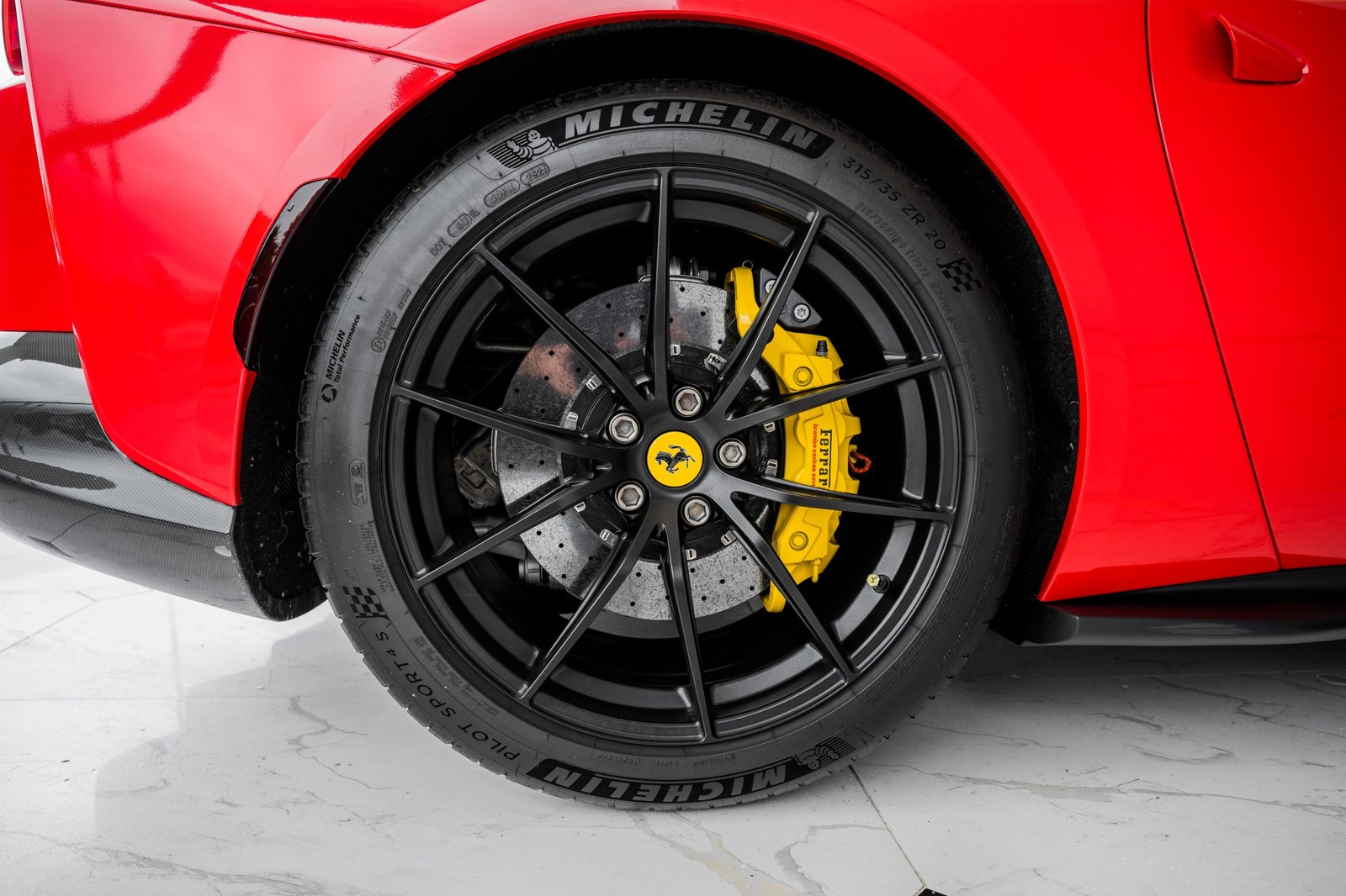 Used 2020 Ferrari 812 Superfast (19)