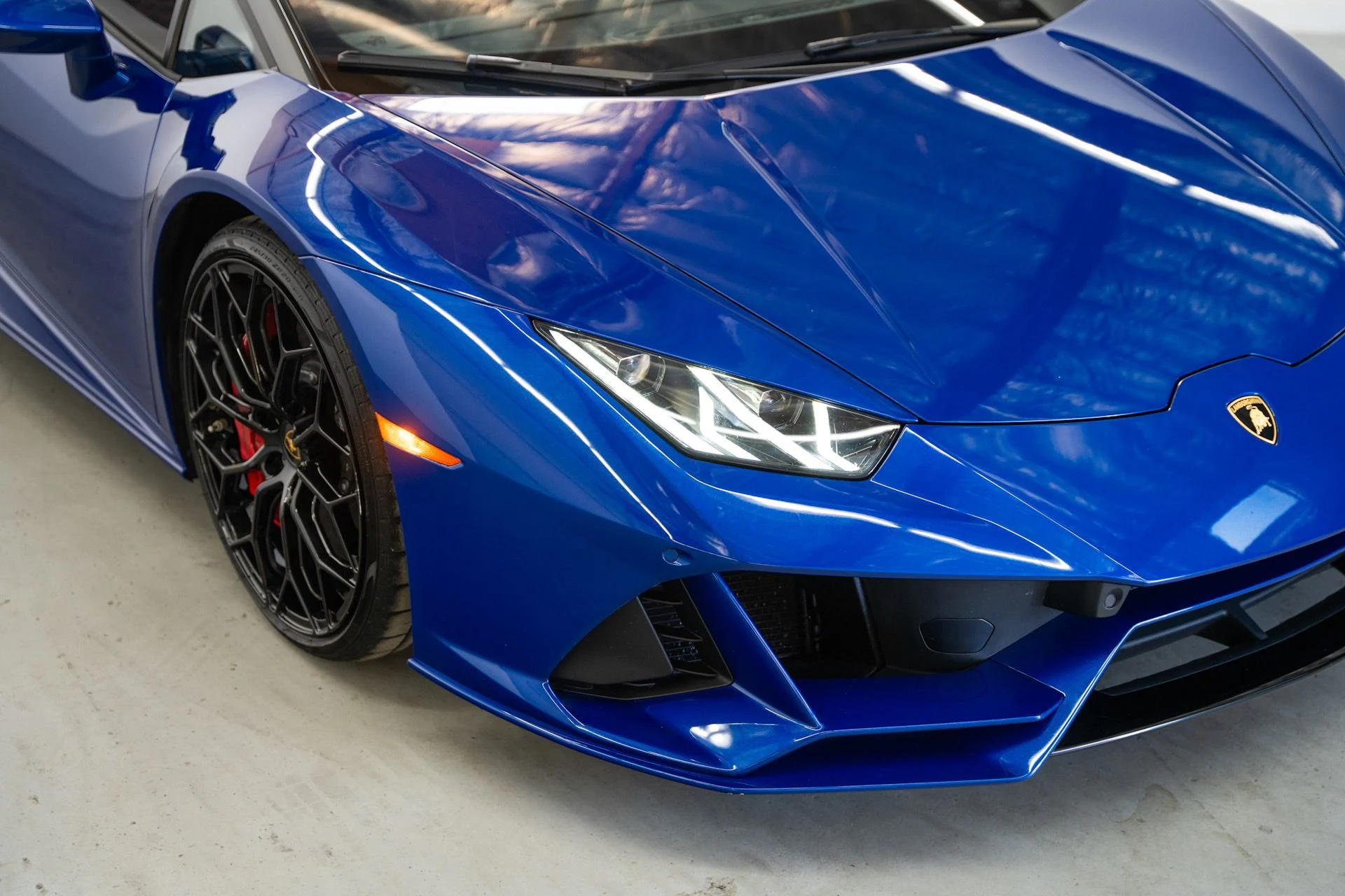 Used 2020 Lamborghini Huracan Evo Spyder AWD (14)