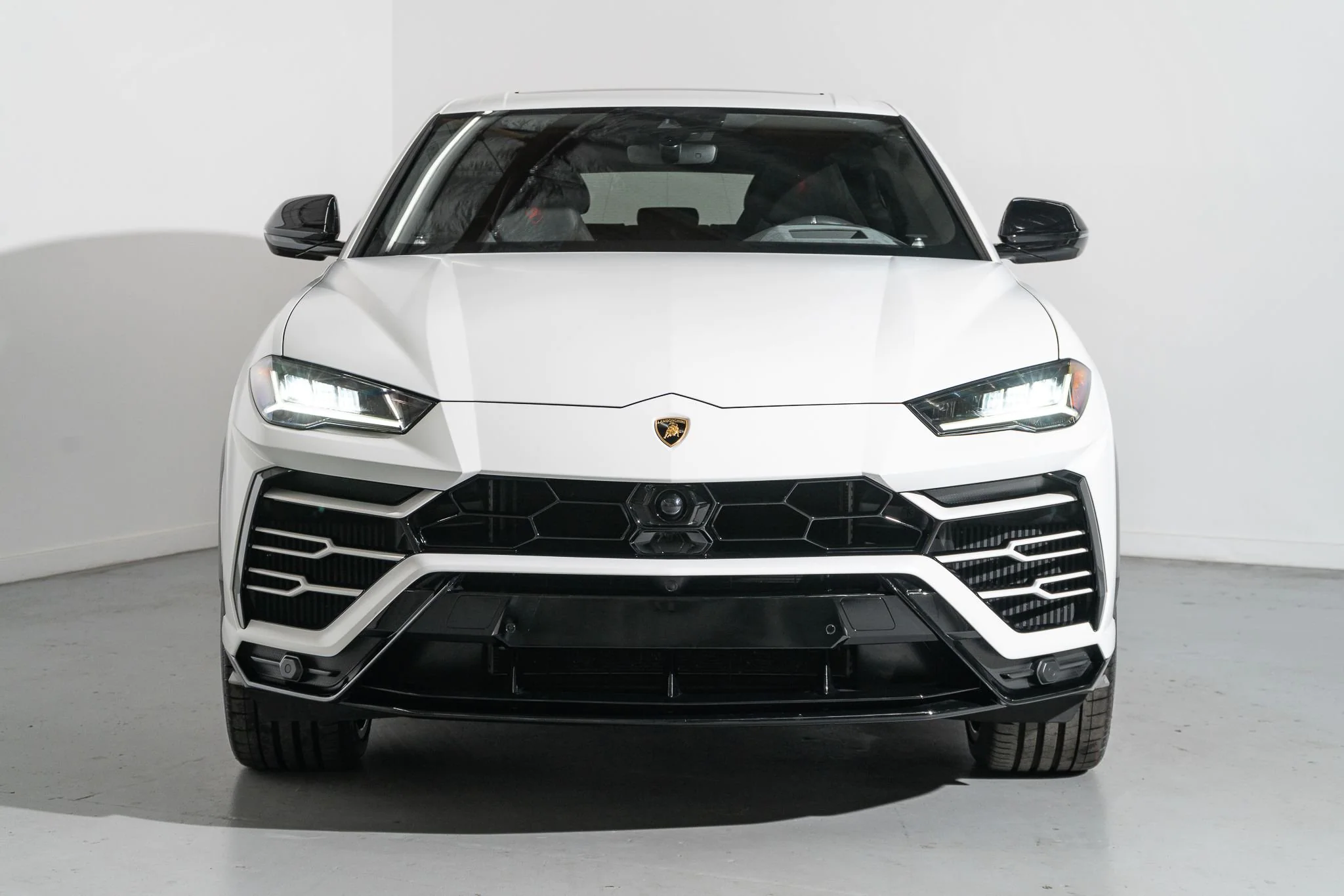 Used 2021 Lamborghini Urus suv (1)