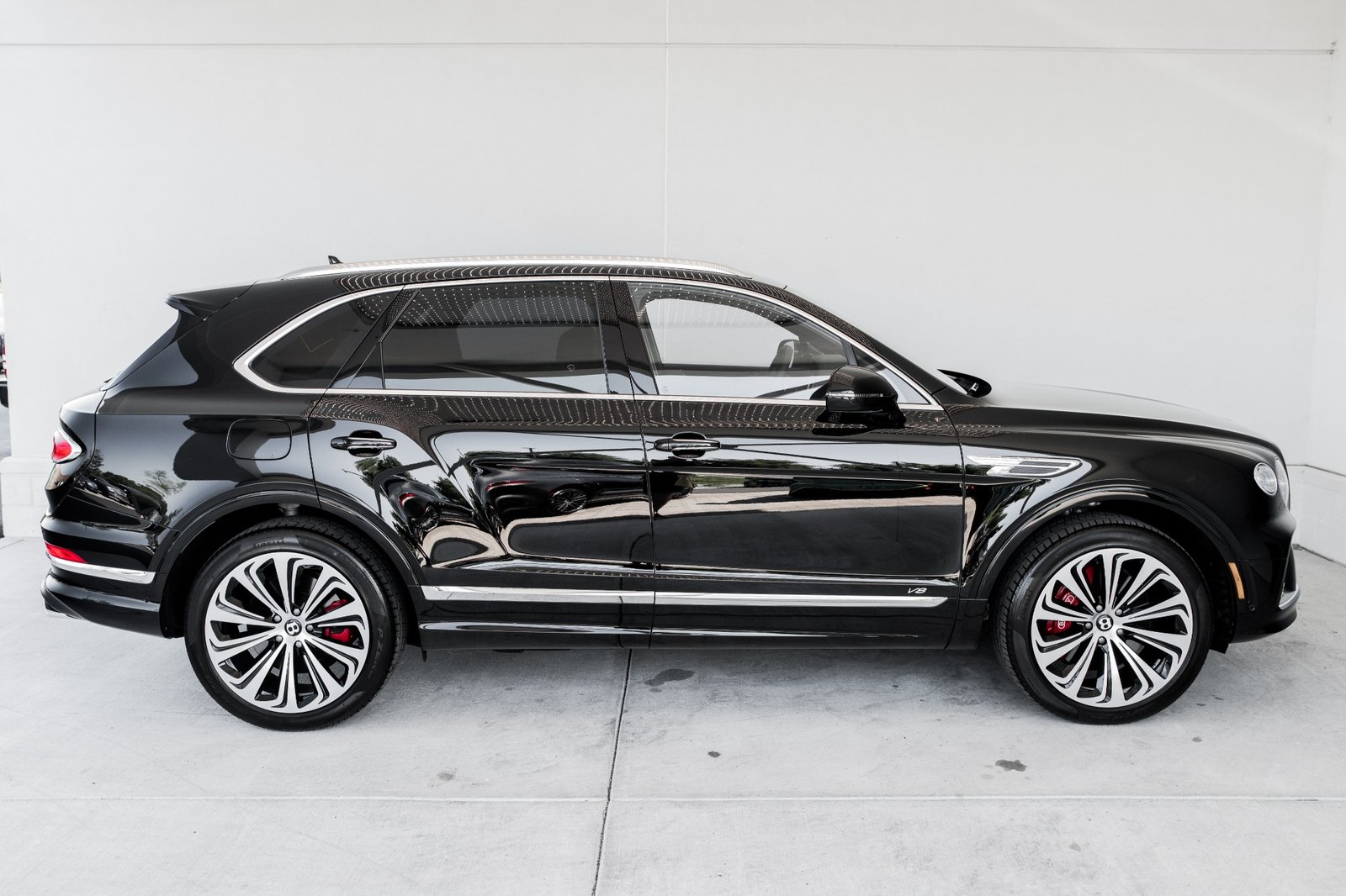 Used 2022 BENTLEY BENTAYGA V8 (21)