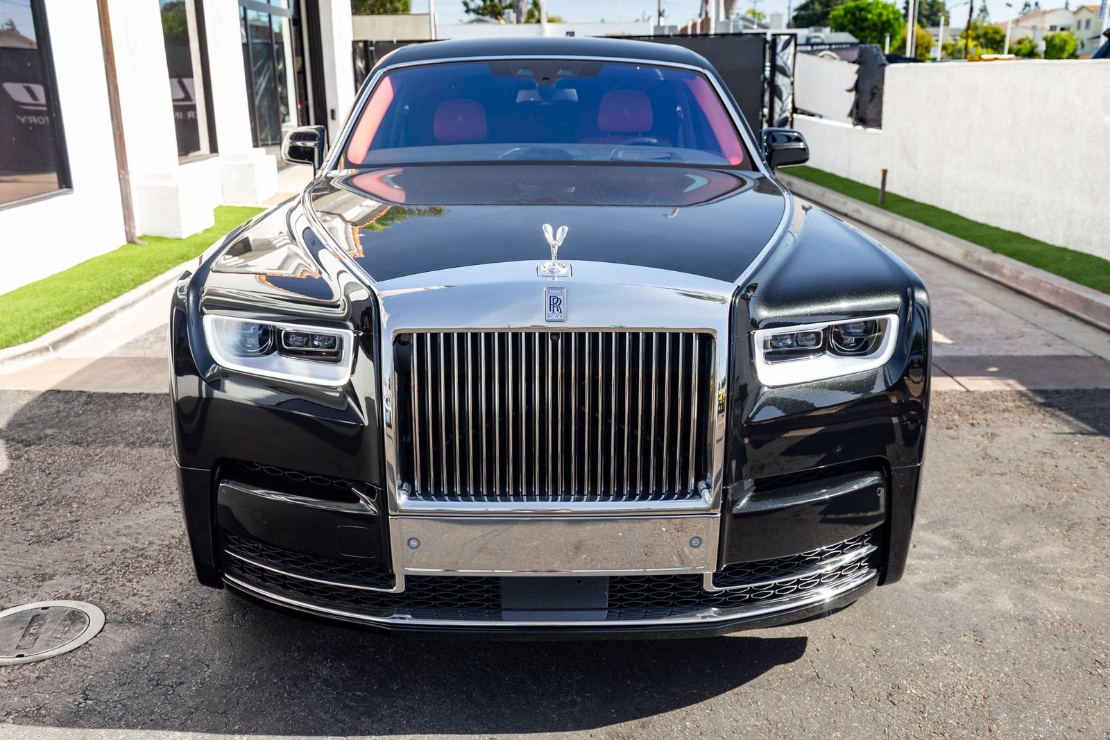 2018 Rolls-Royce Phantom (1)