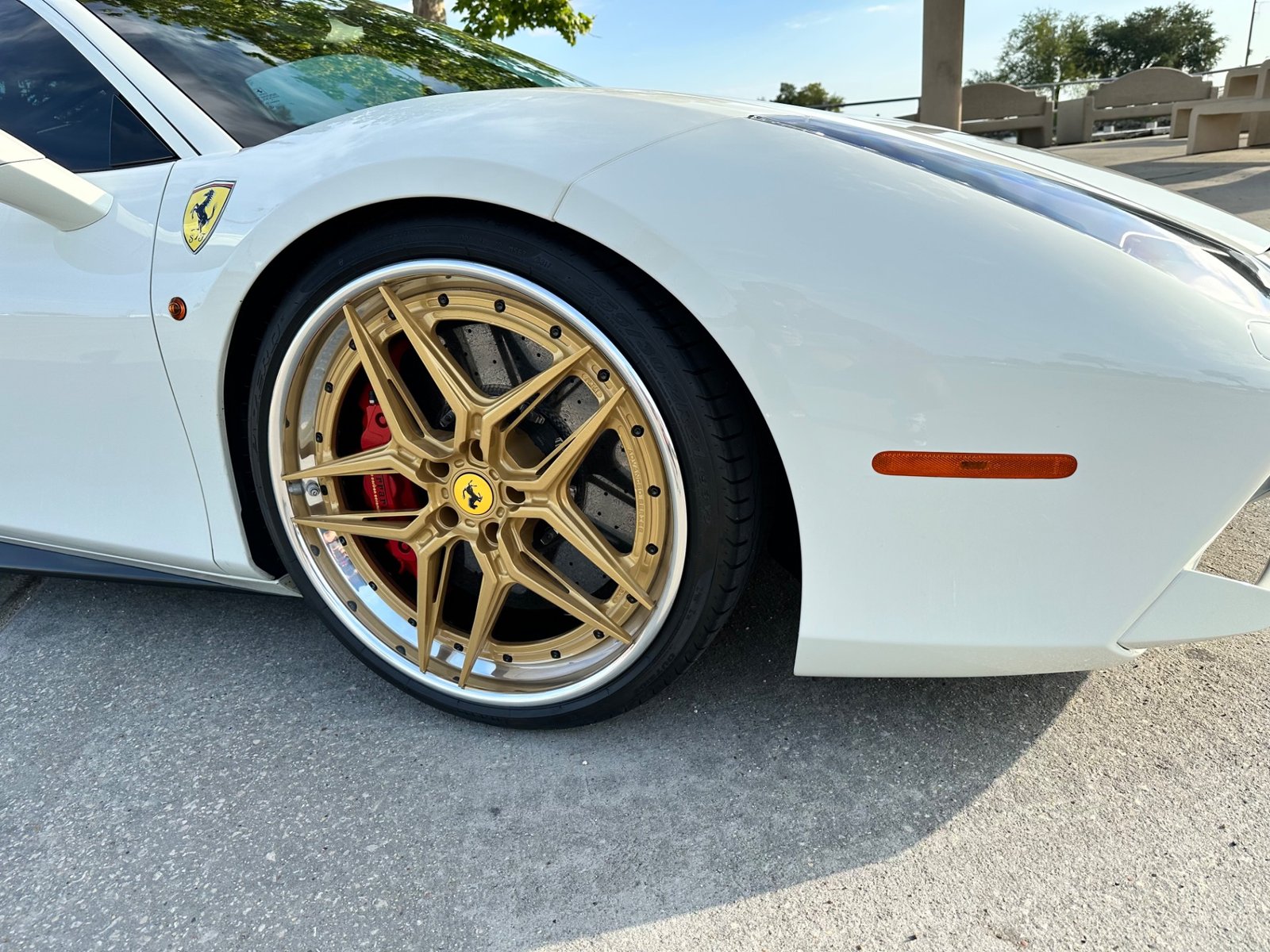 Used-2017-Ferrari-488-GTB-1690408332 (1)
