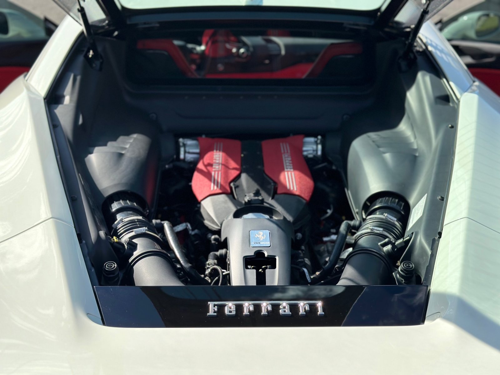Used-2017-Ferrari-488-GTB-1690408332 (9)