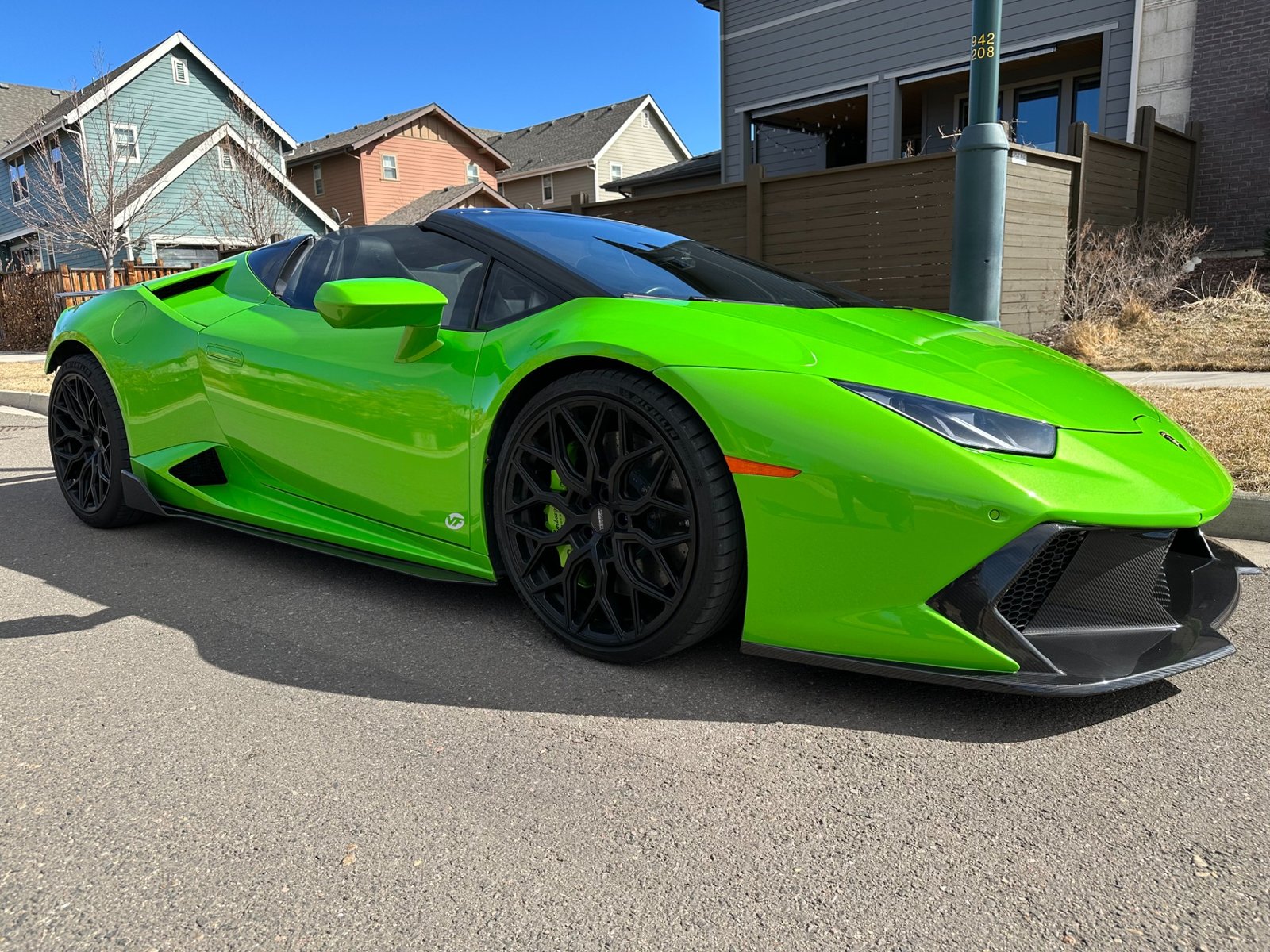Used-2017-Lamborghini-Huracan-Spyder-VF-Supercharged-LP-610-4-1682120279 (7)