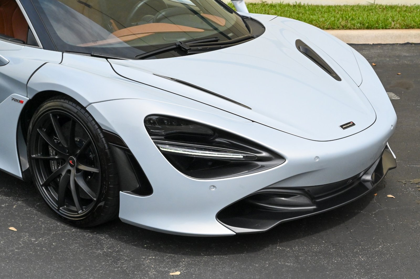 Used-2018-McLaren-720S-Launch-Edition-1690403907