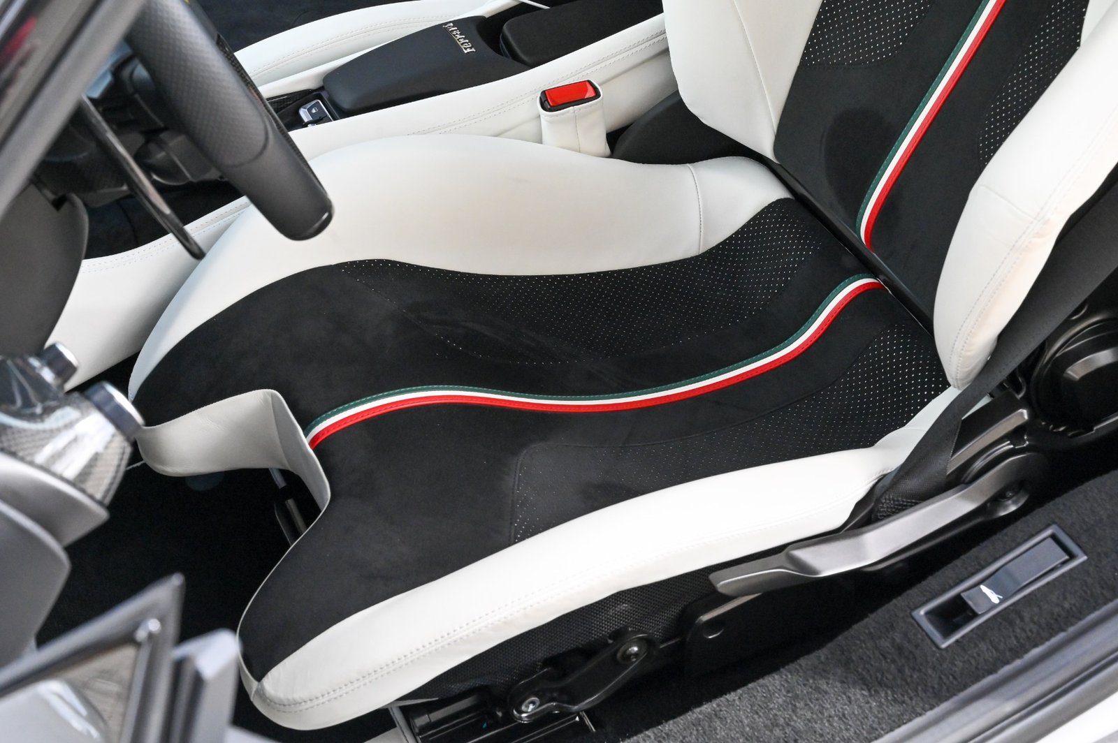 Used 2020 Ferrari F8 Tributo For Sale (27)