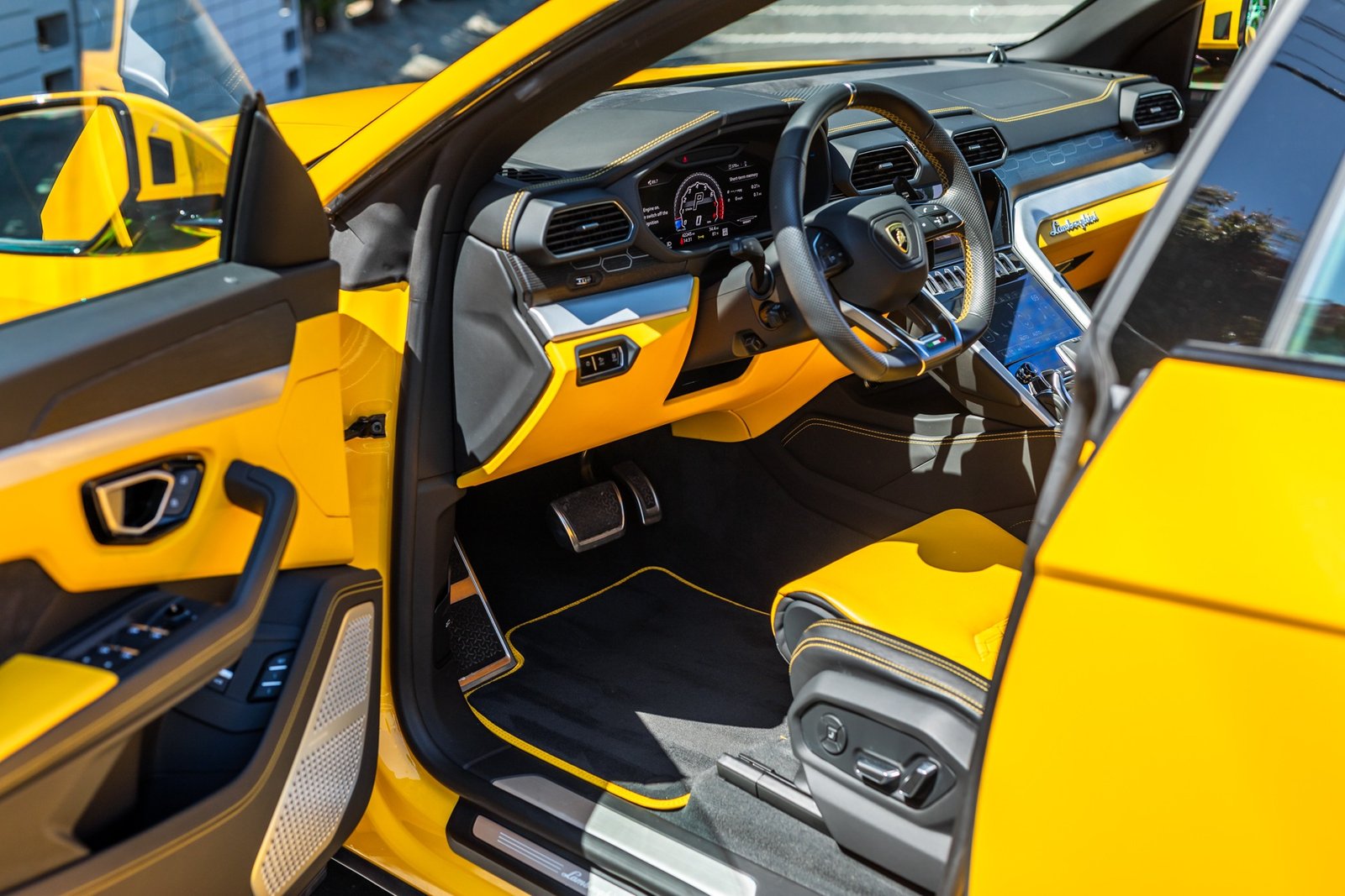 Used 2020 Lamborghini Urus For Sale (4)
