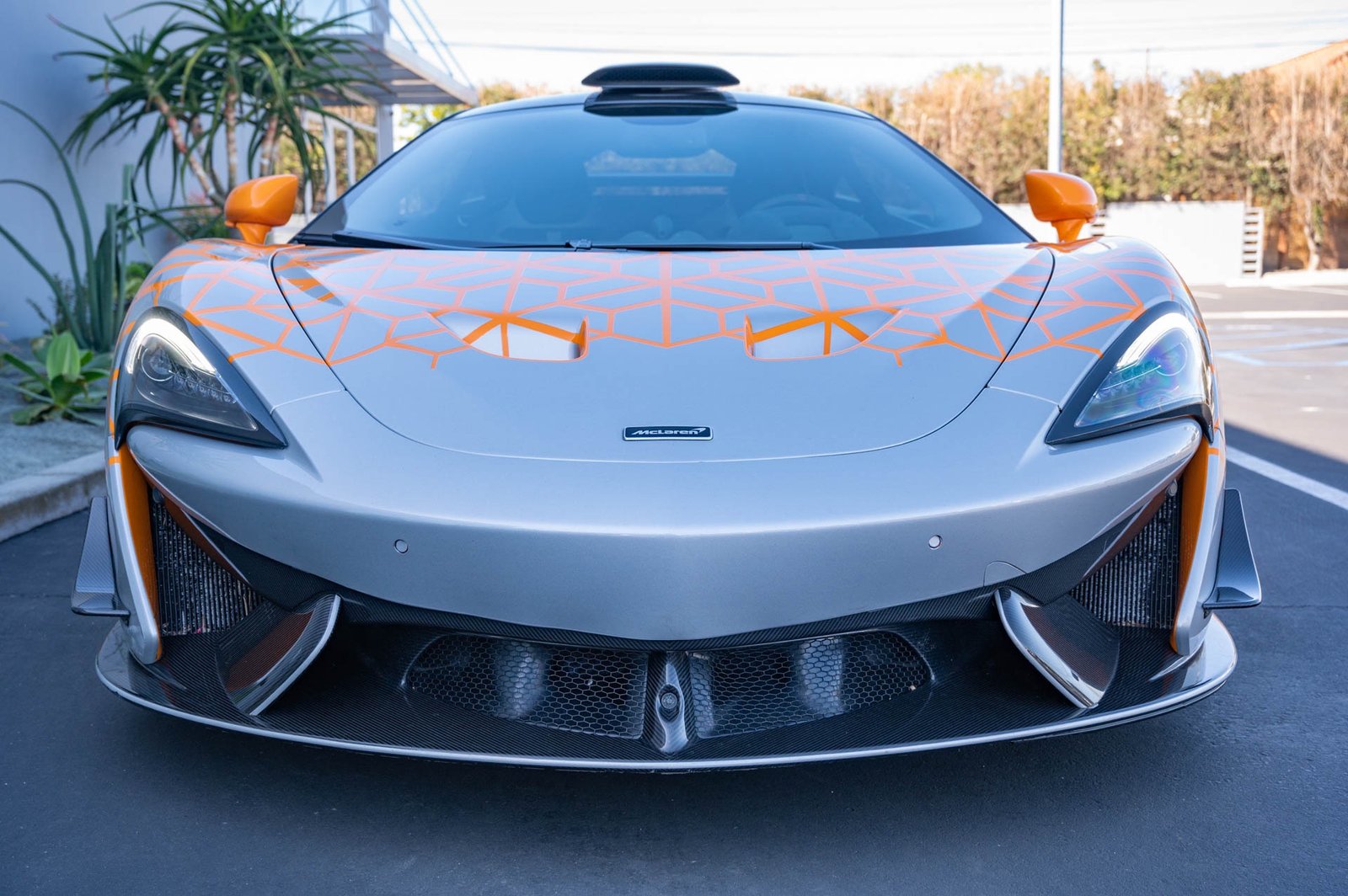 Used-2020-McLaren-620R-1676533202 (1)