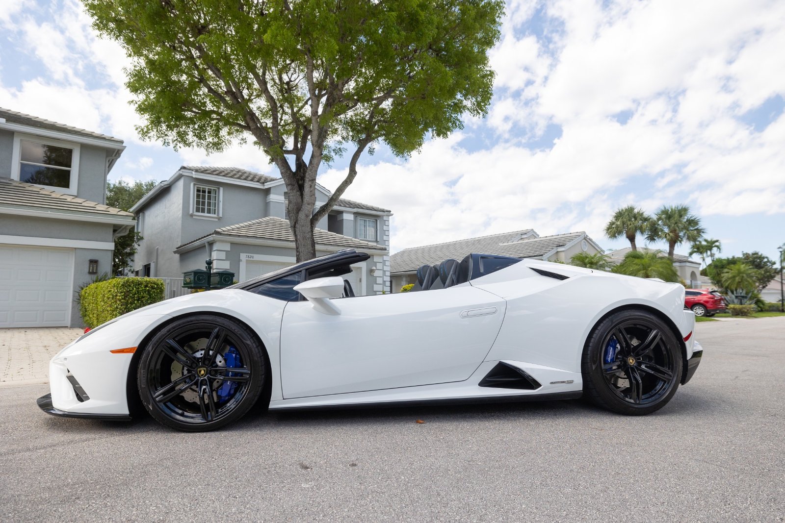 Used 2021 Lamborghini Huracan EVO Spyder For Sale (11)