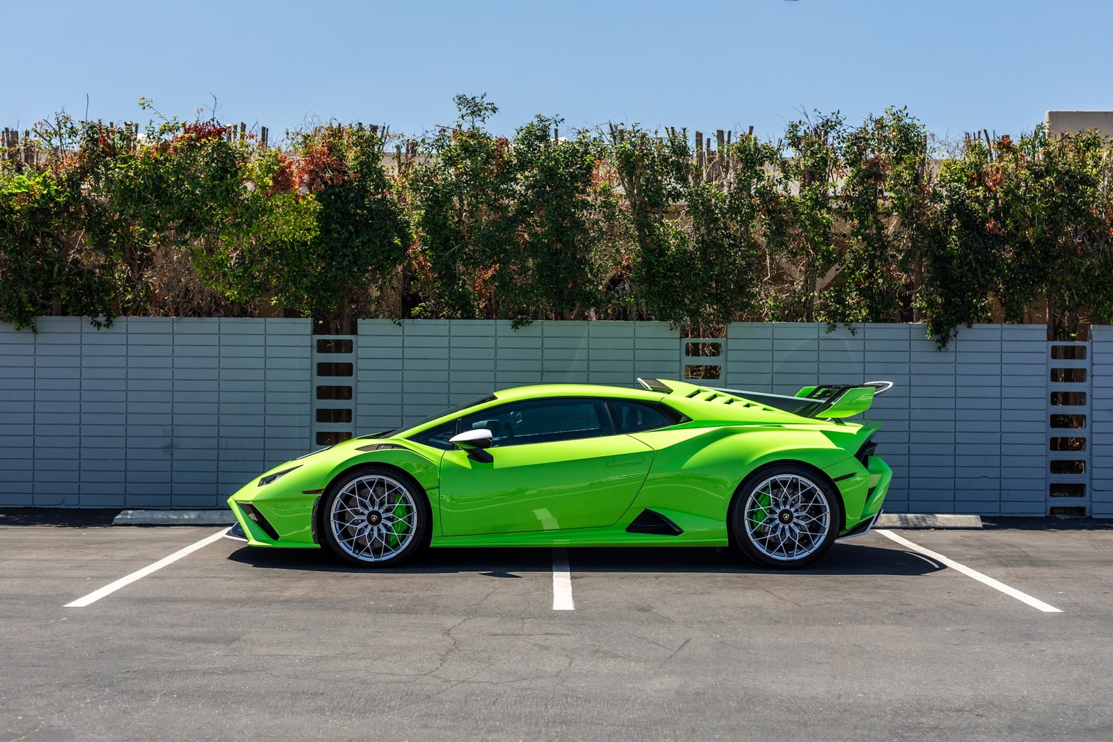 Used 2022 Lamborghini Huracan For Sale (19)