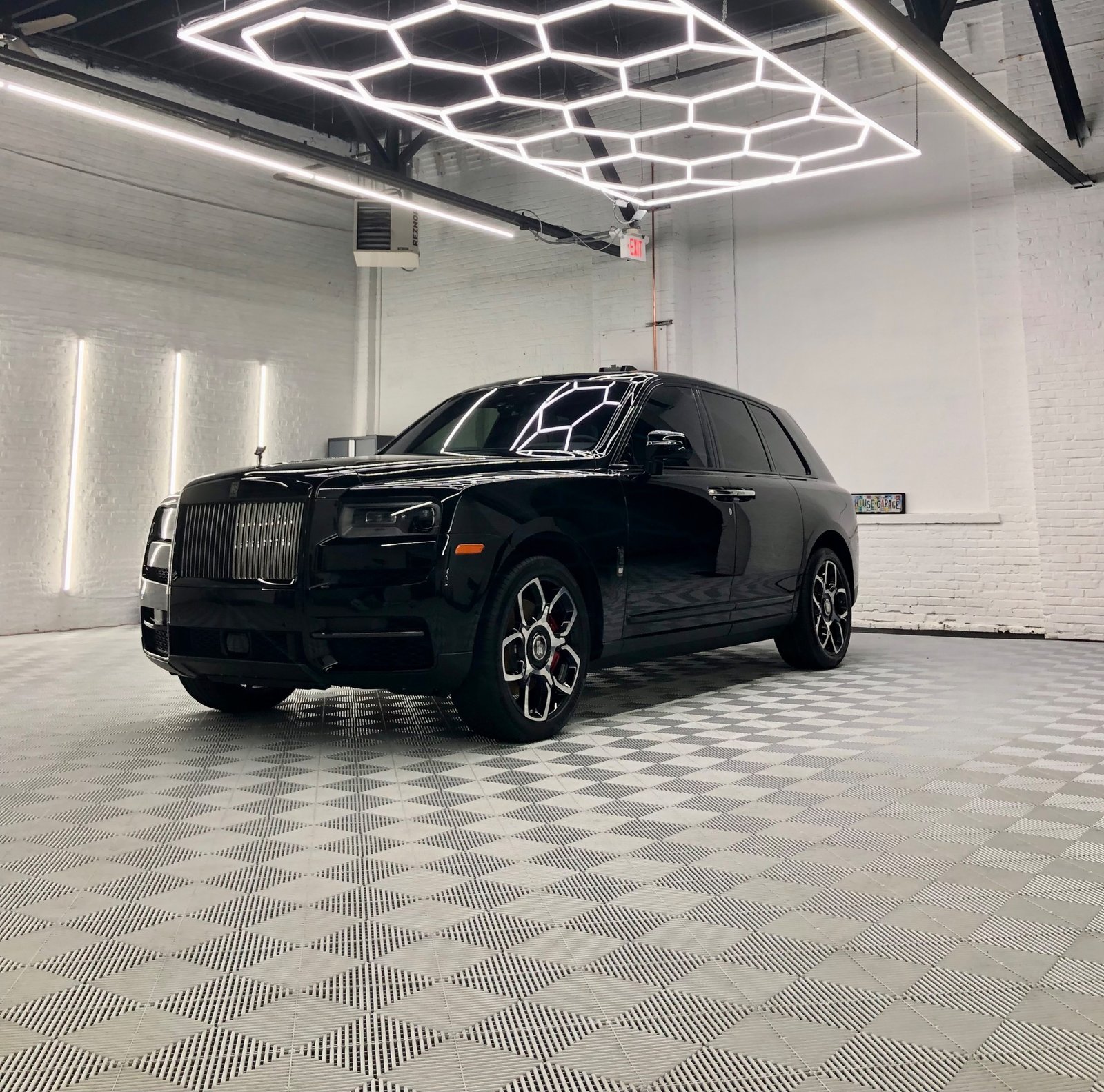 Used 2022 Rolls-Royce Black Badge Cullinan For Sale (2)