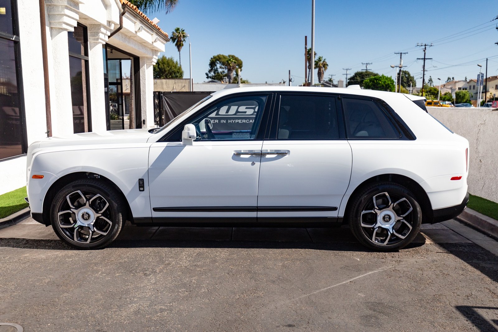 Used 2022 Rolls Royce Cullinan Black Badge (14)