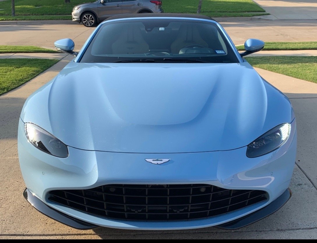 2021 Aston Martin Vantage (9)