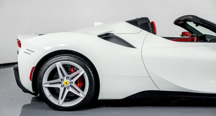 2022 Ferrari SF90 Spider For Sale (42)