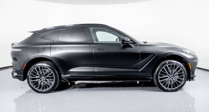 2023 Aston Martin DBX For Sale (42)