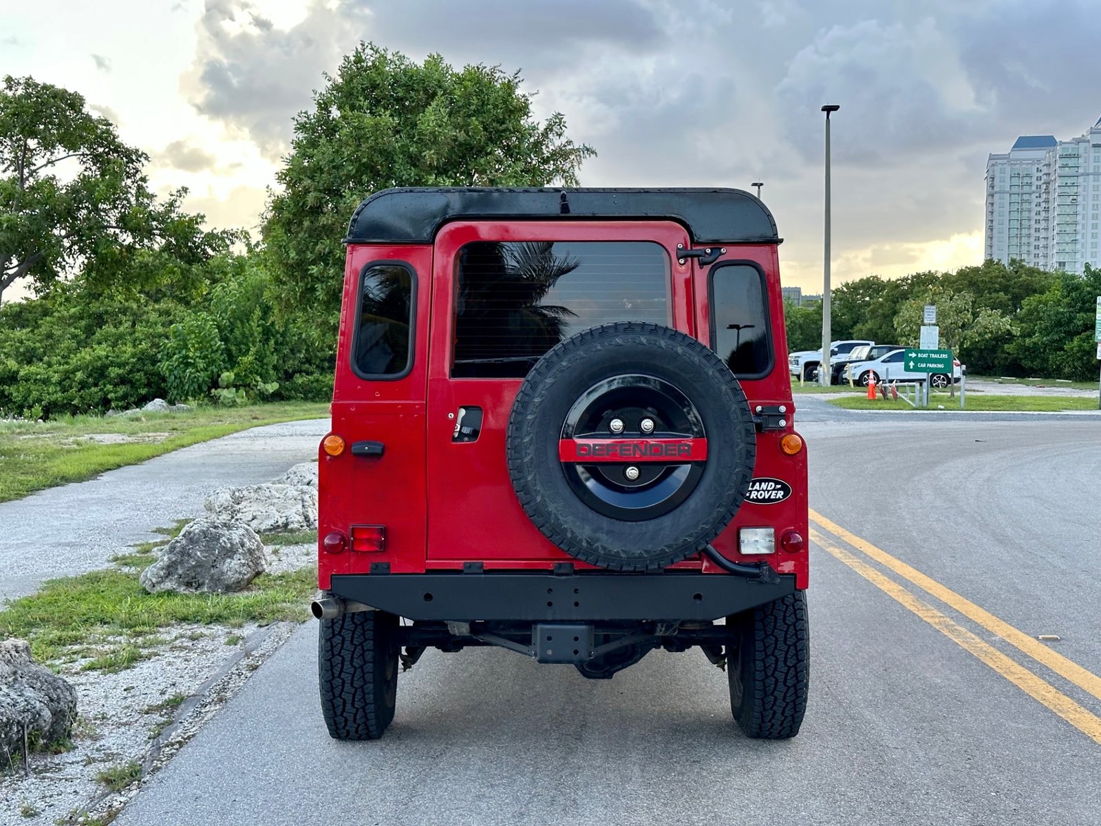 Used 1991 Land Rover Defender For Sale (10)