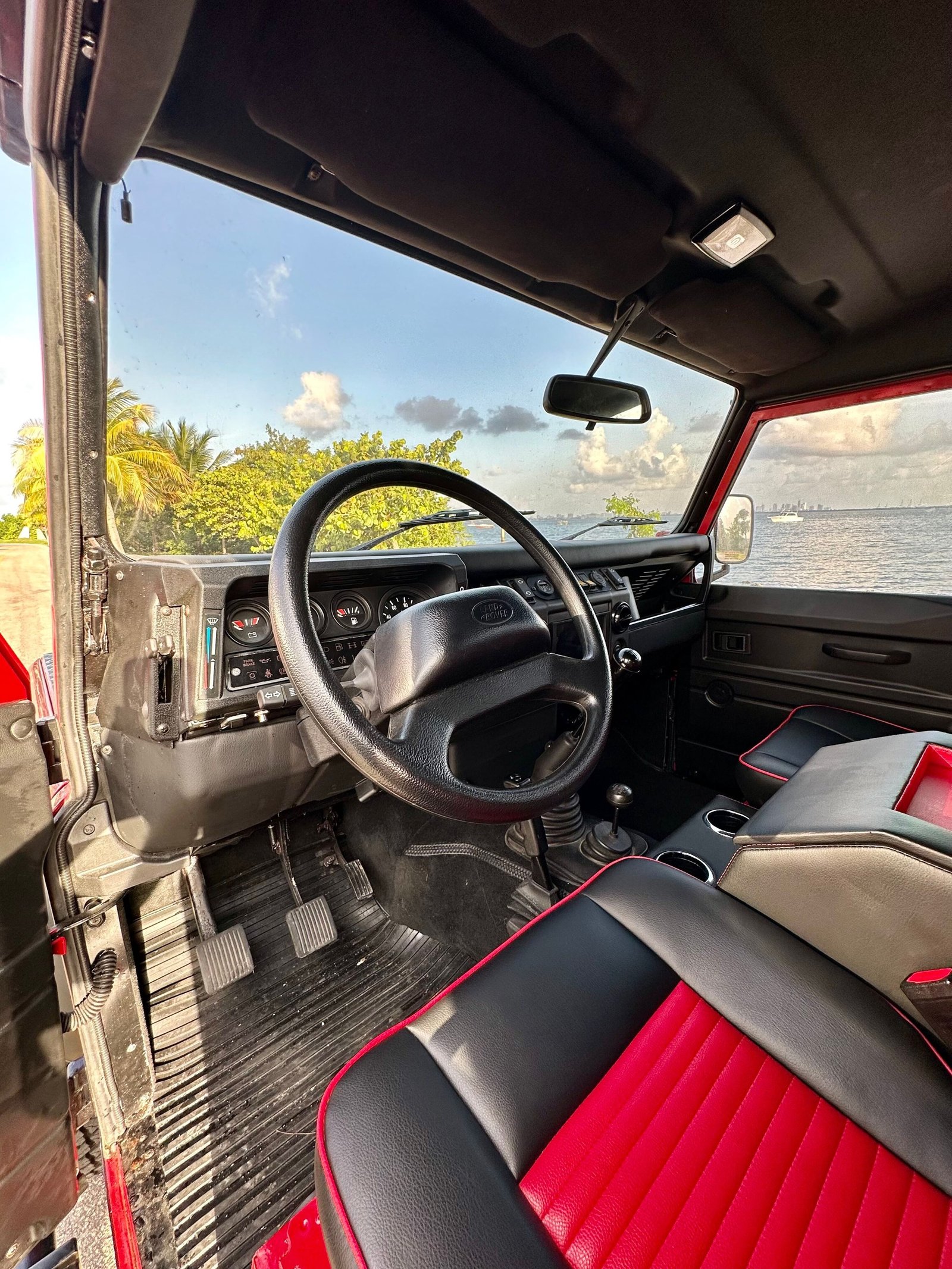 Used 1991 Land Rover Defender For Sale (12)