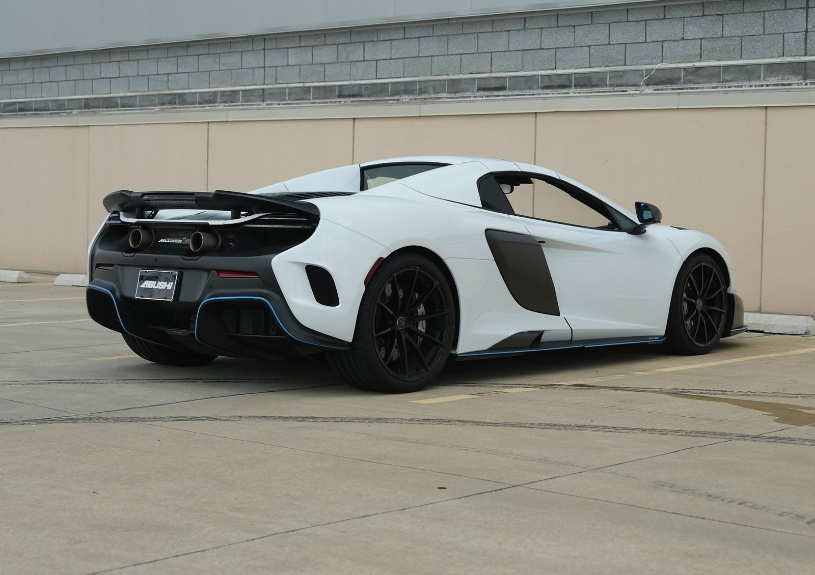 Used 2016 McLaren 675LT Spider For Sale (10)