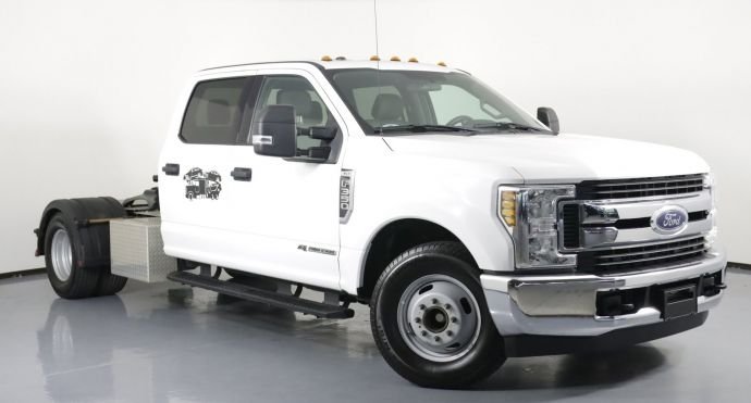 2019 Ford Super Duty F 350 DRW – XLT (27)