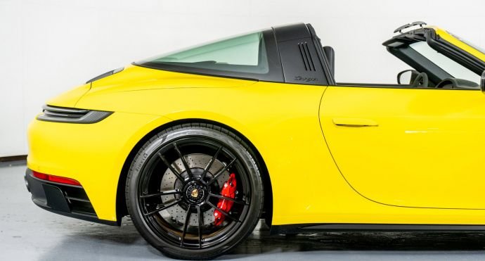 2022 Porsche 911 – Targa 4 GTS For Sale (8)