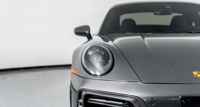 2022 Porsche 911 Turbo S For Sale (32)