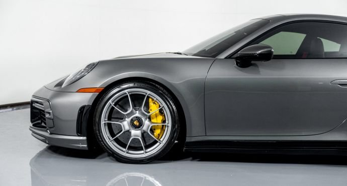 2022 Porsche 911 Turbo S For Sale (38)