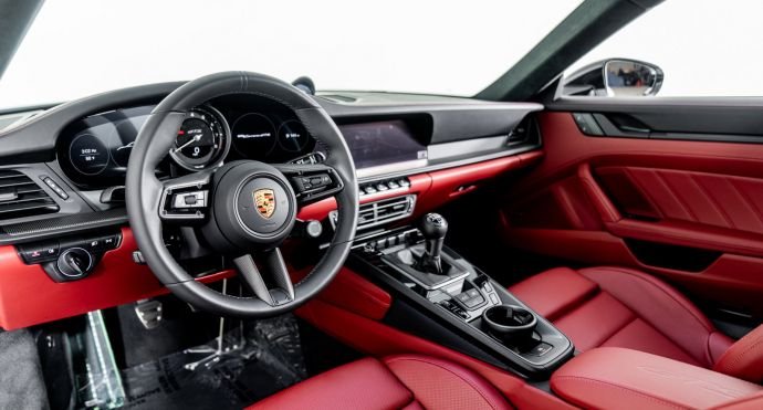 2023 Porsche 911 Carrera GTS For Sale (25)