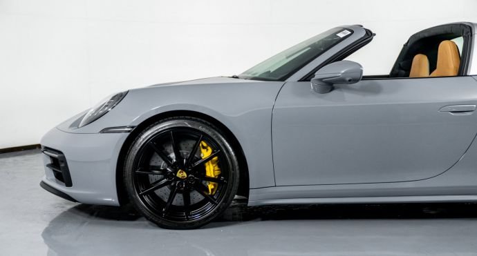 2023 Porsche 911 – Targa 4 GTS For Sale (6)