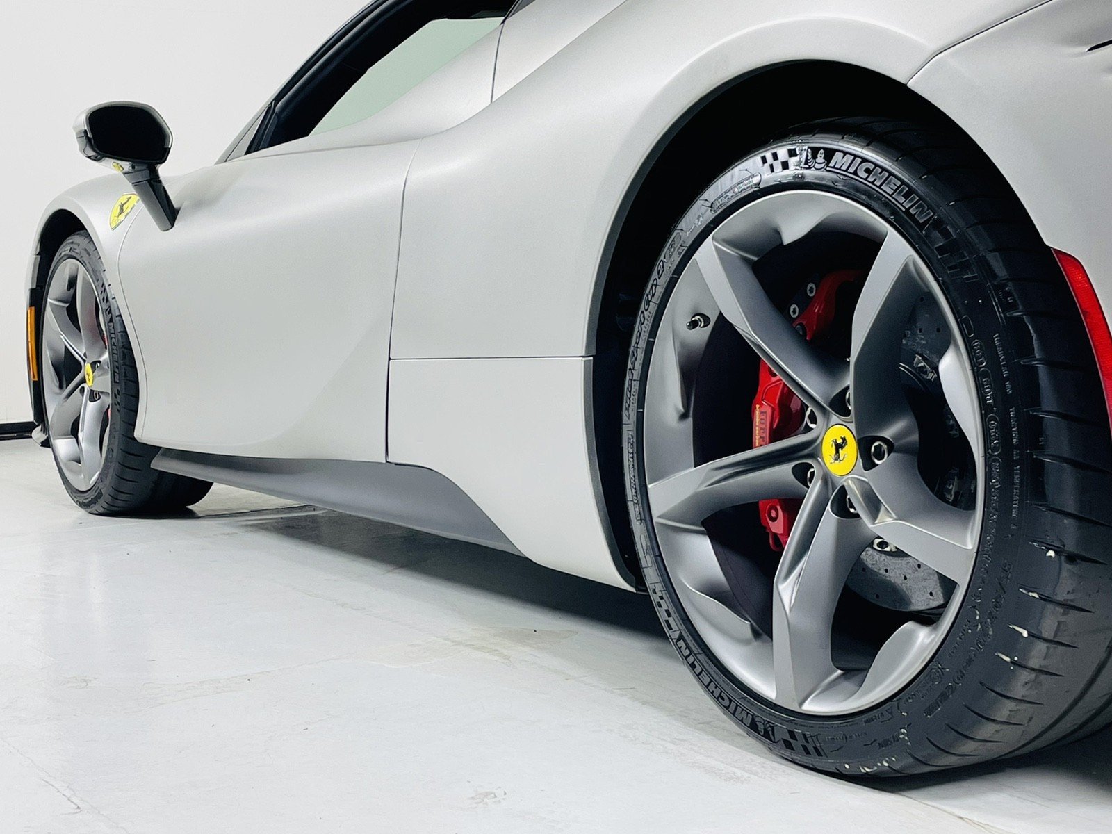 USED 2021 FERRARI SF90 STRADALE COUPE W A 650K MSRP FOR SALE (26)