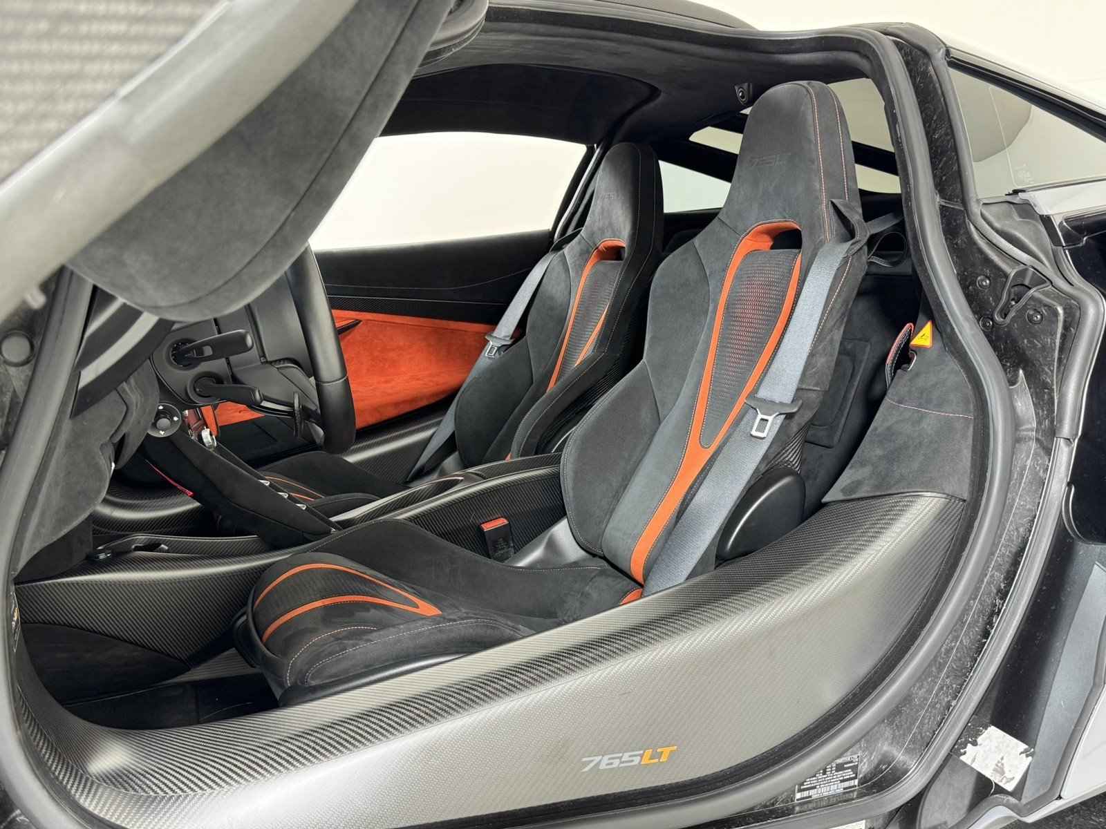 USED 2021 MCLAREN 765LT CARBON PKG FOR SALE (26)