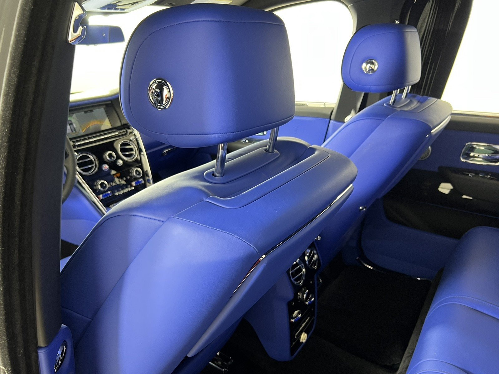 USED 2023 ROLLS-ROYCE CULLINAN STARLIGHT HEADLINER FORSALE (34)