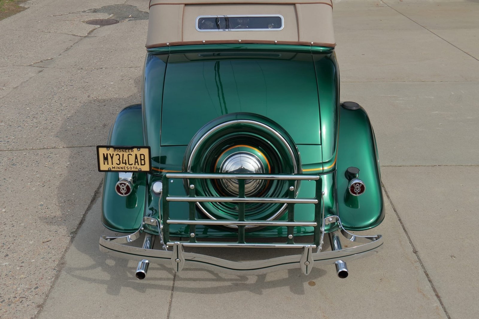 1934 Ford Custom Cabriolet For Sale (5)