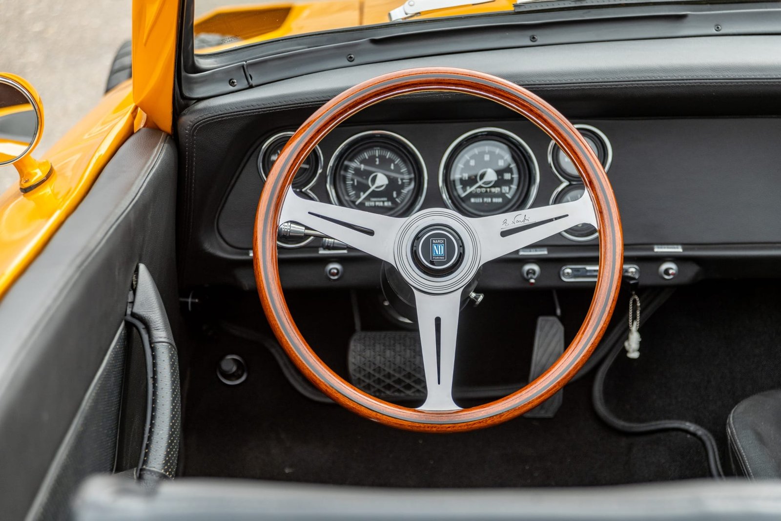 1957 Studebaker Golden Hawk Custom Roadster (47)